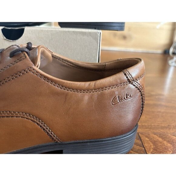 Clarks Men's Tilden Plain Oxford Dark Tan Lace Up Dress Shoe NEW US size 9 W - Picture 4 of 10